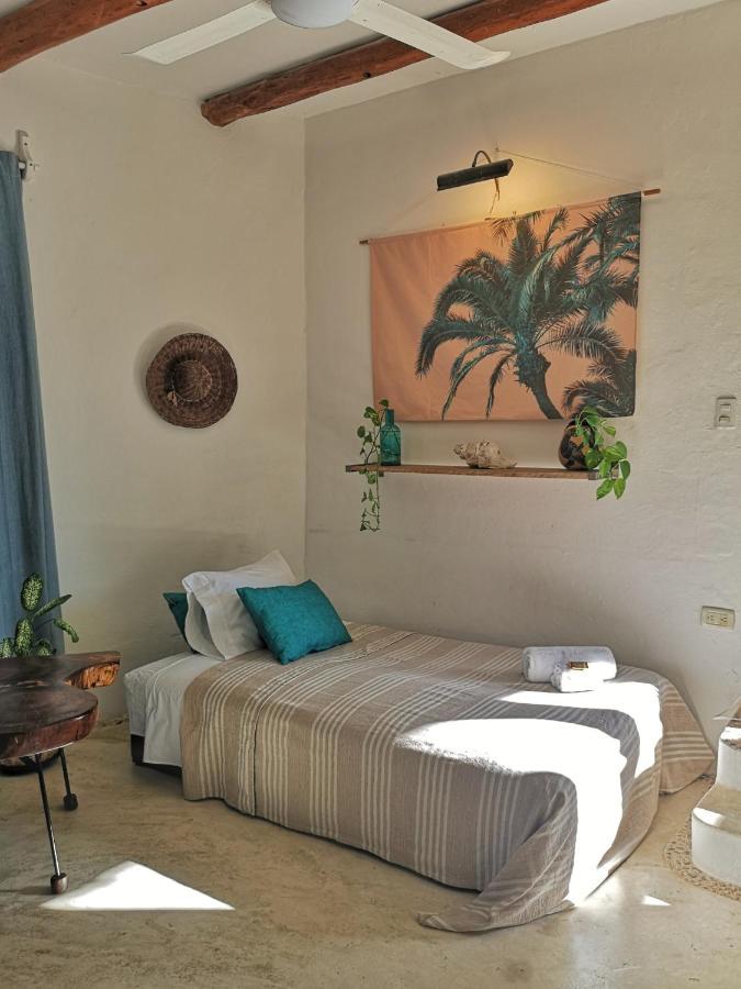 Casa Cacahuate Holbox-casa Entera Con Jardin-whole House With Garden Сasa de vacaciones Isla Holbox